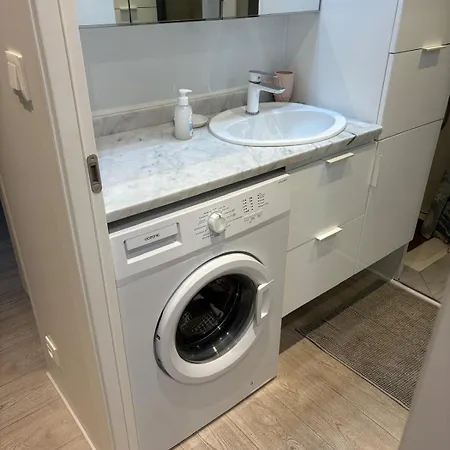 Musiciens Joli Duplex 2 Garage Privatif Et Terrasse *