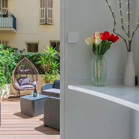 Musiciens Joli Duplex 2 Garage Privatif Et Terrasse Nice